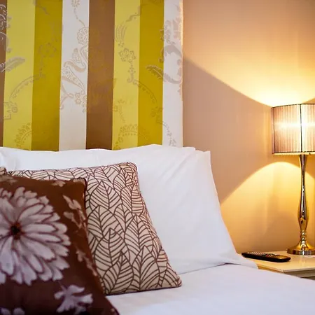 7 Boutique 4* Galway