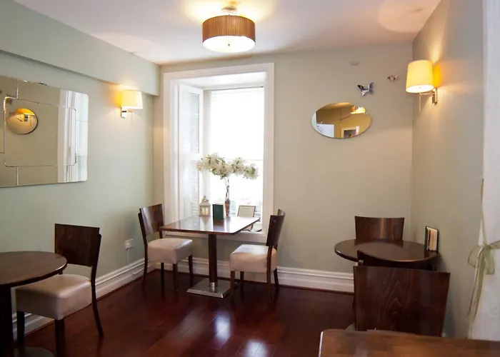 Pensión 7 Boutique Galway