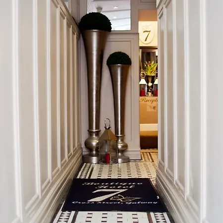 招待所 7 Boutique